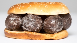 Photo of 'donut holes' in a hamburger bun