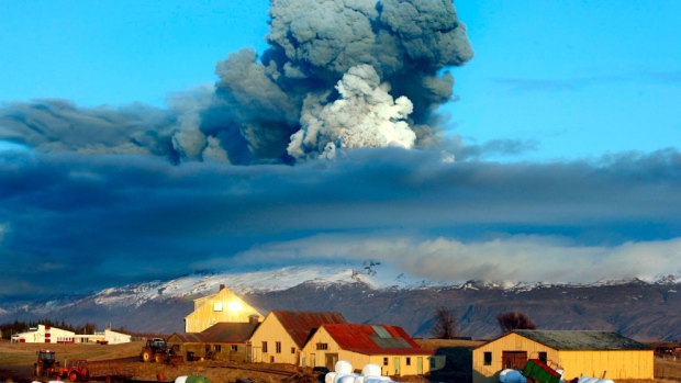 A lot of smoke over a town in Iceland.